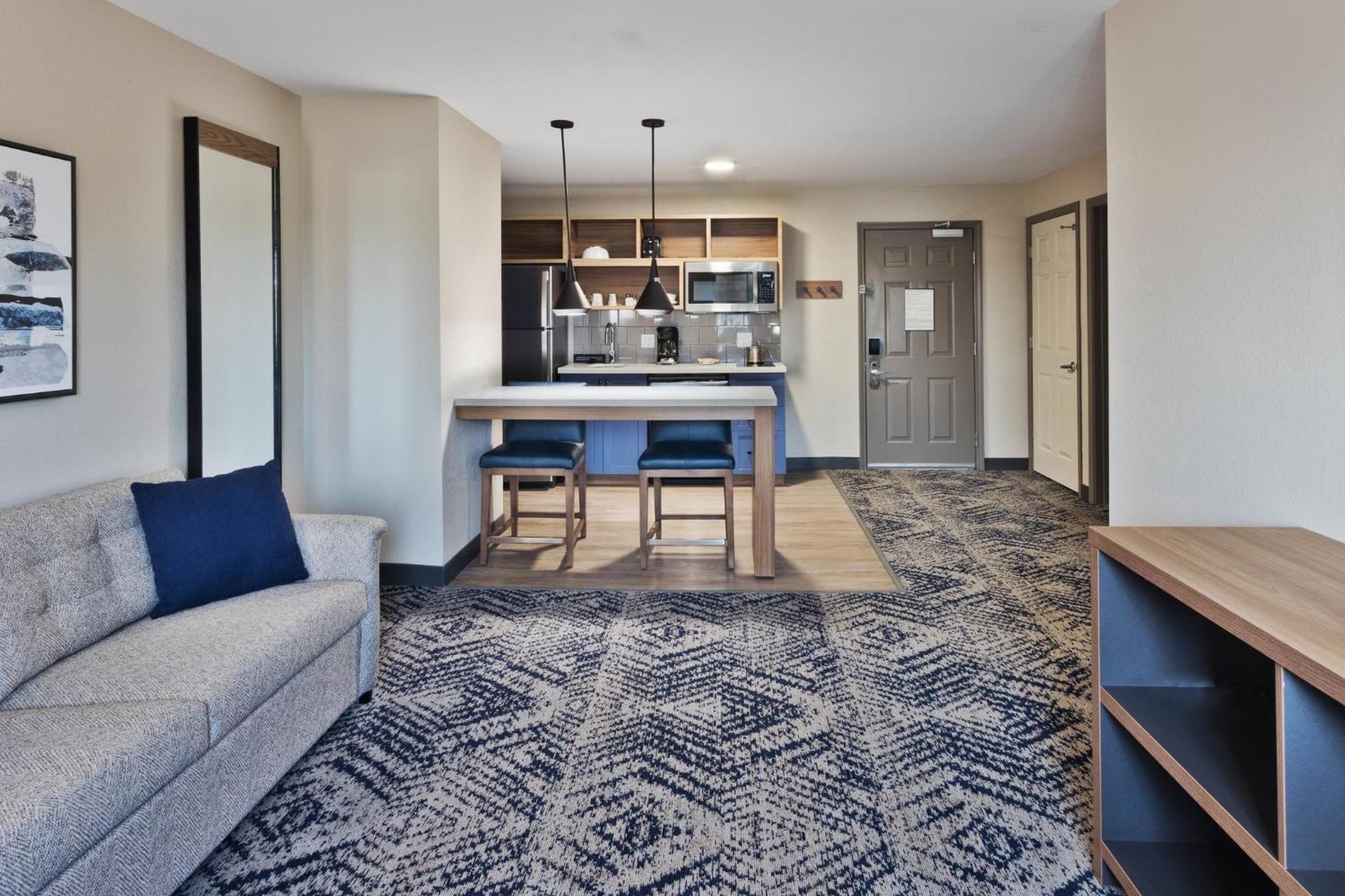 Candlewood Suites Eastchase Park By Ihg Montgomery Exterior photo