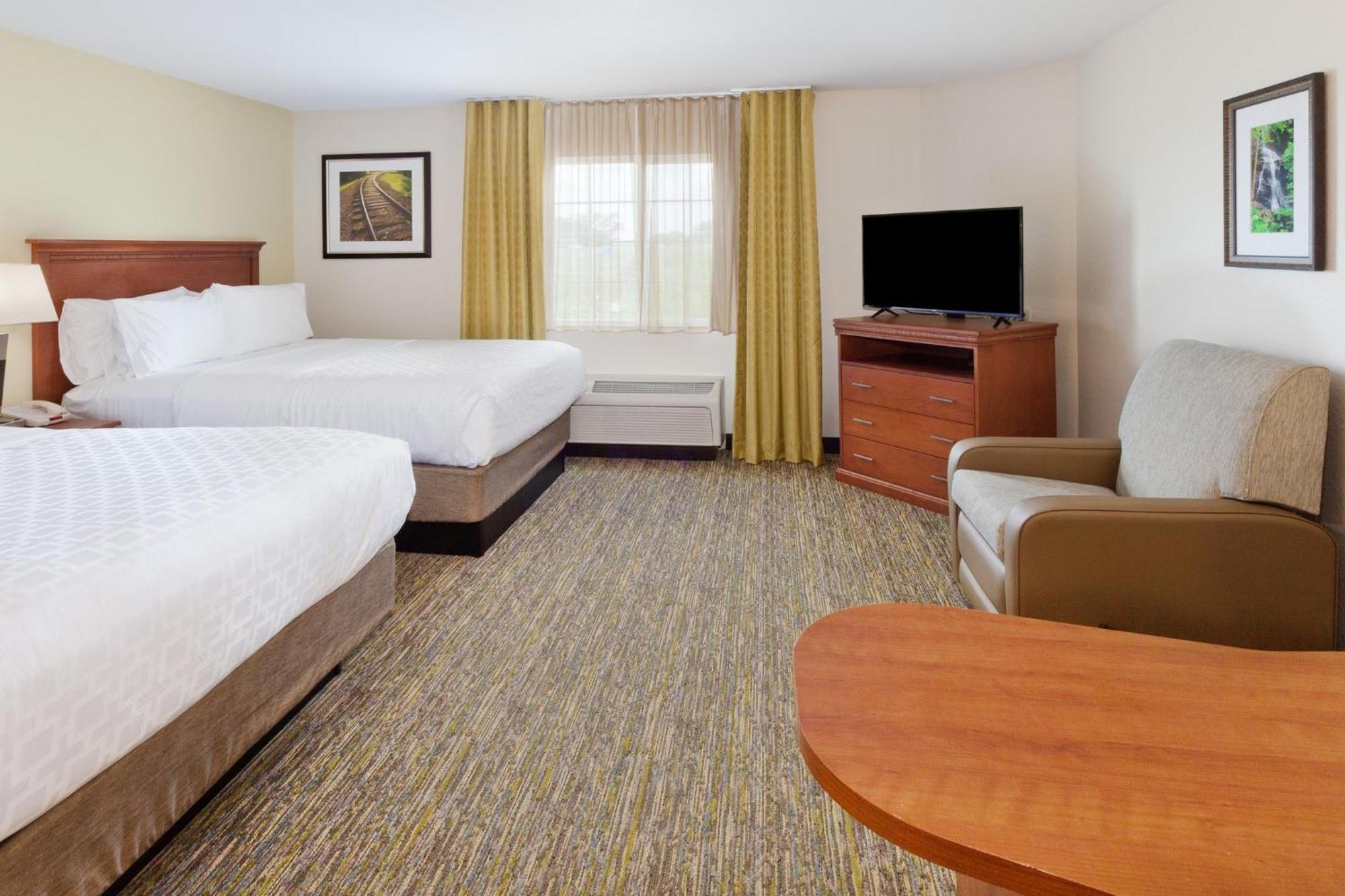 Candlewood Suites Eastchase Park By Ihg Montgomery Exterior photo